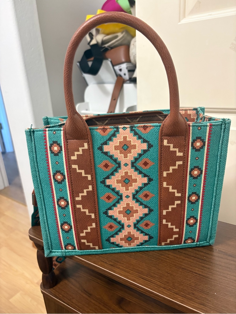 Wrangler Turquoise Aztec Satchel with Brown Accents - Picture 3 of 3